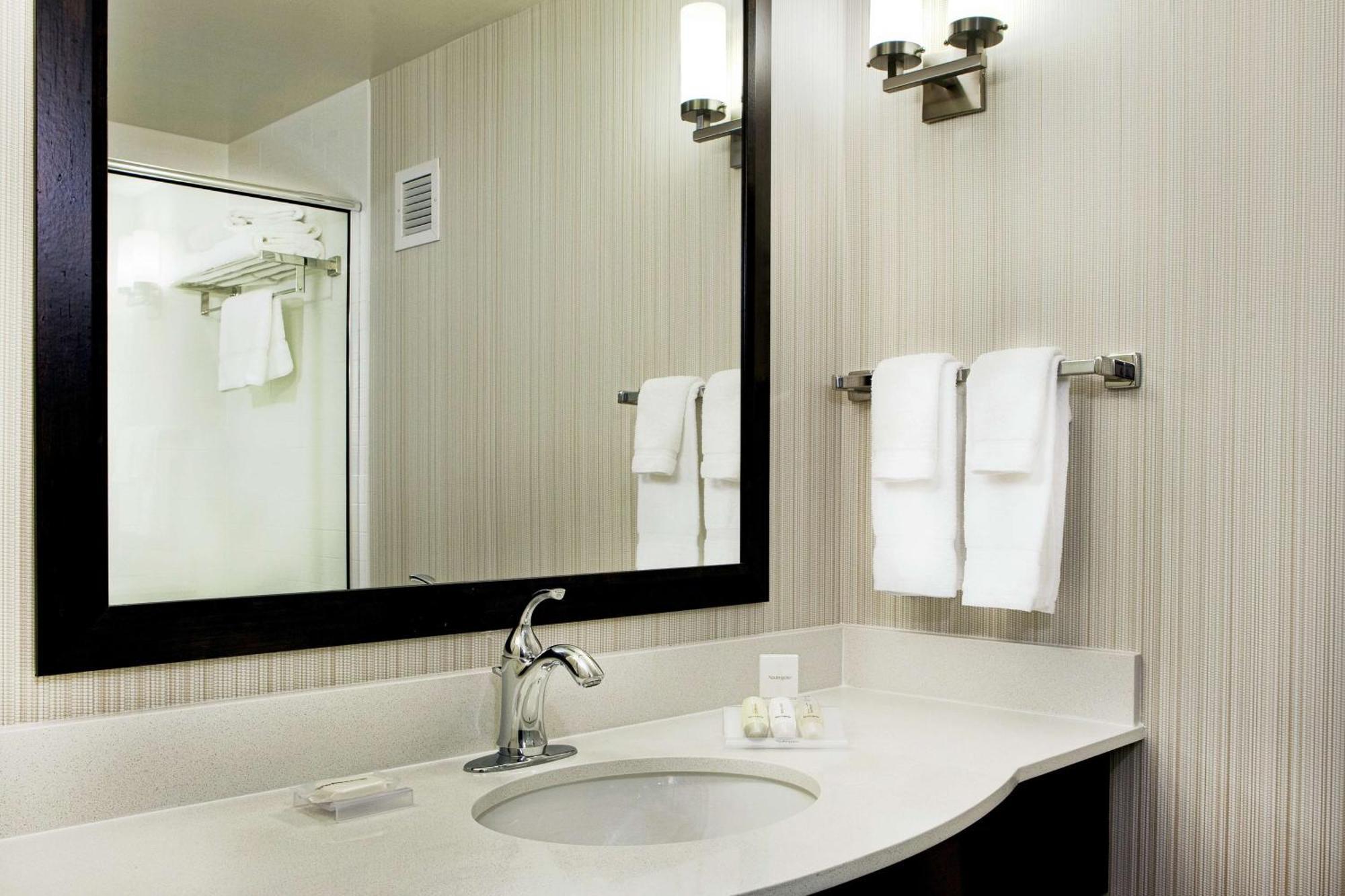 Hilton Garden Inn Portland Airport Zewnętrze zdjęcie